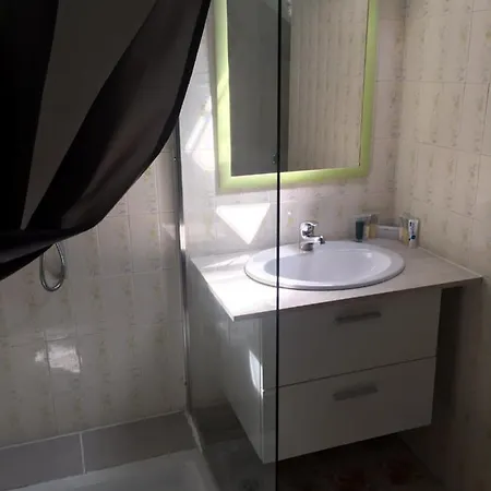 Chez Jacques Et Annick Apartment